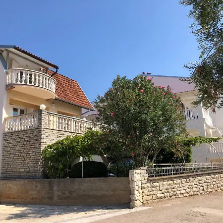 Rada & Eugen דירה *